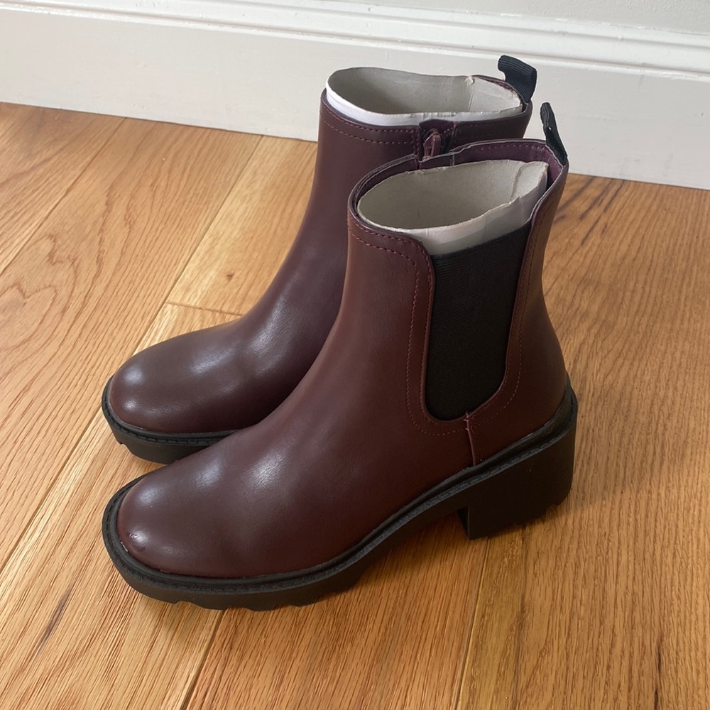 Chelsea boots